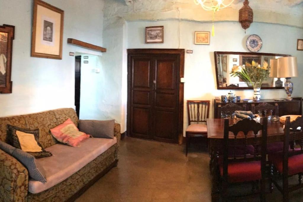 La Casa Rural De Paco Y Ana Pitres Extérieur photo