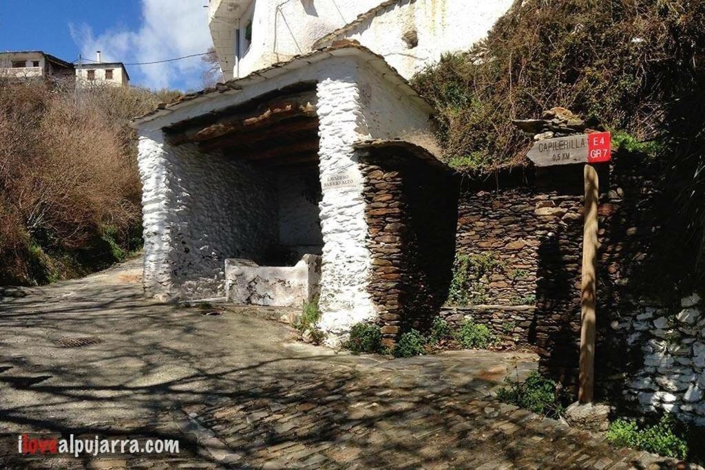 La Casa Rural De Paco Y Ana Pitres Extérieur photo